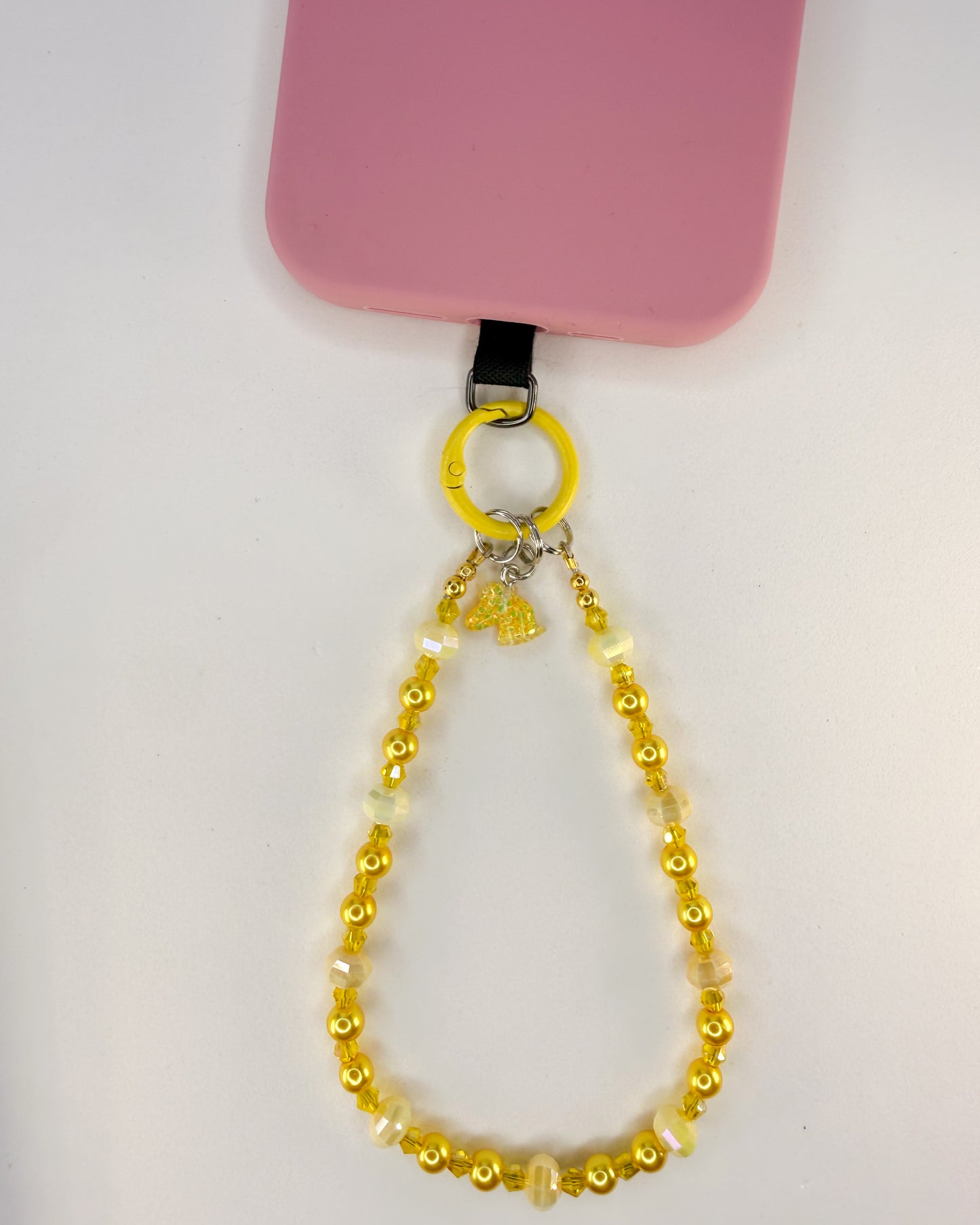 🍋 Lemon Cream Glow Phone Chain